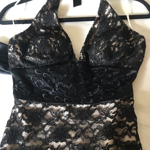 Black Lace Halter Dress Size 4 - Picture 3 of 8